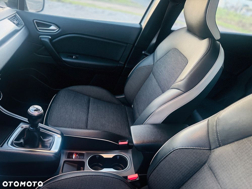 Renault Captur TCe 100 EXPERIENCE - 9