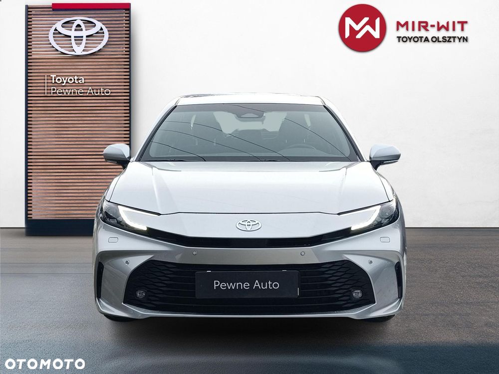 Toyota Camry - 8