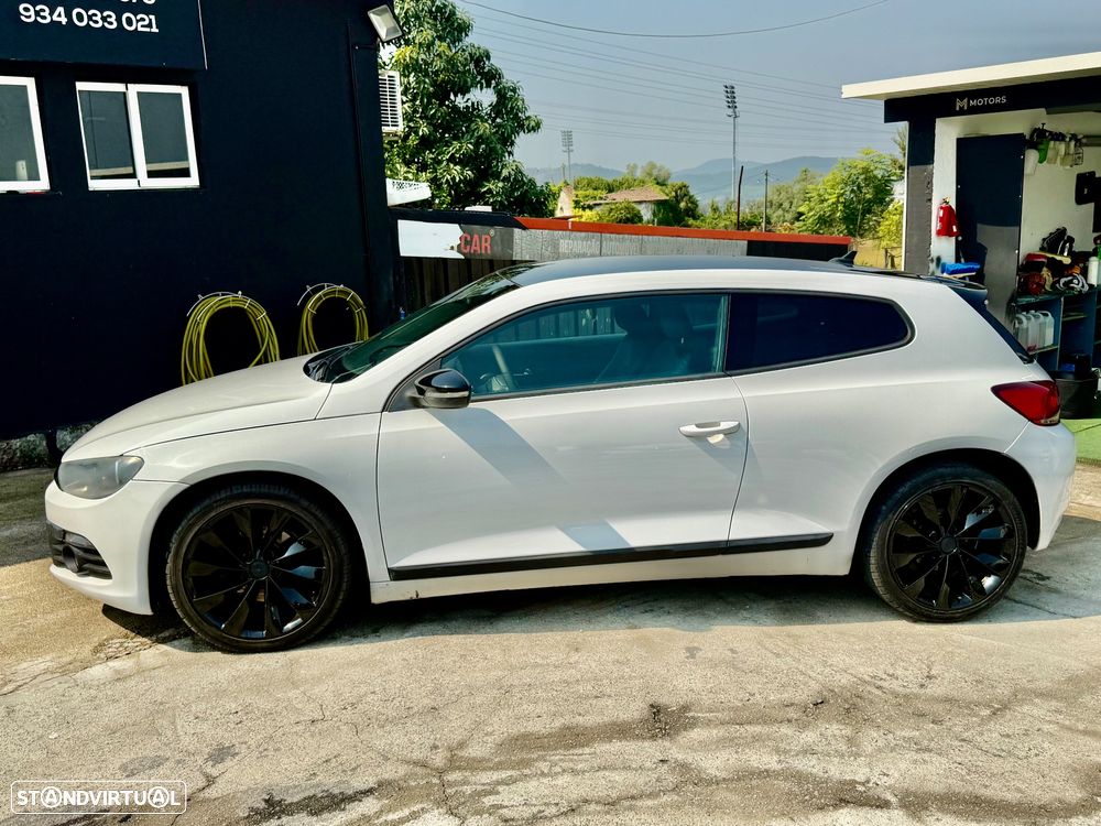 VW Scirocco 2.0 TDI Sport - 4