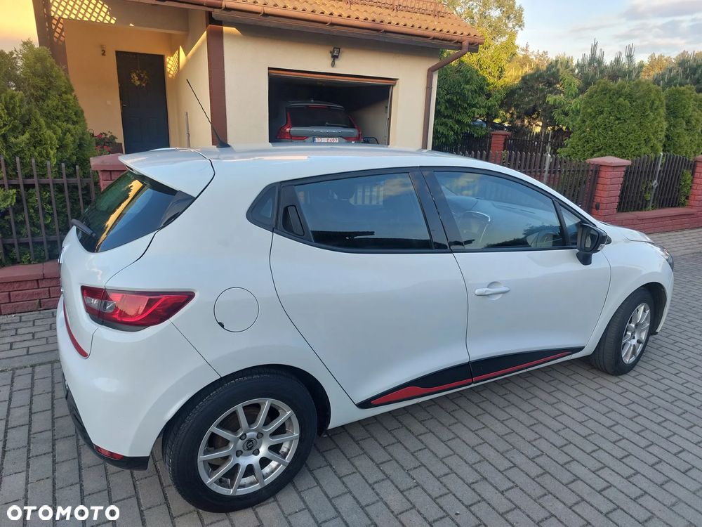 Renault Clio - 16