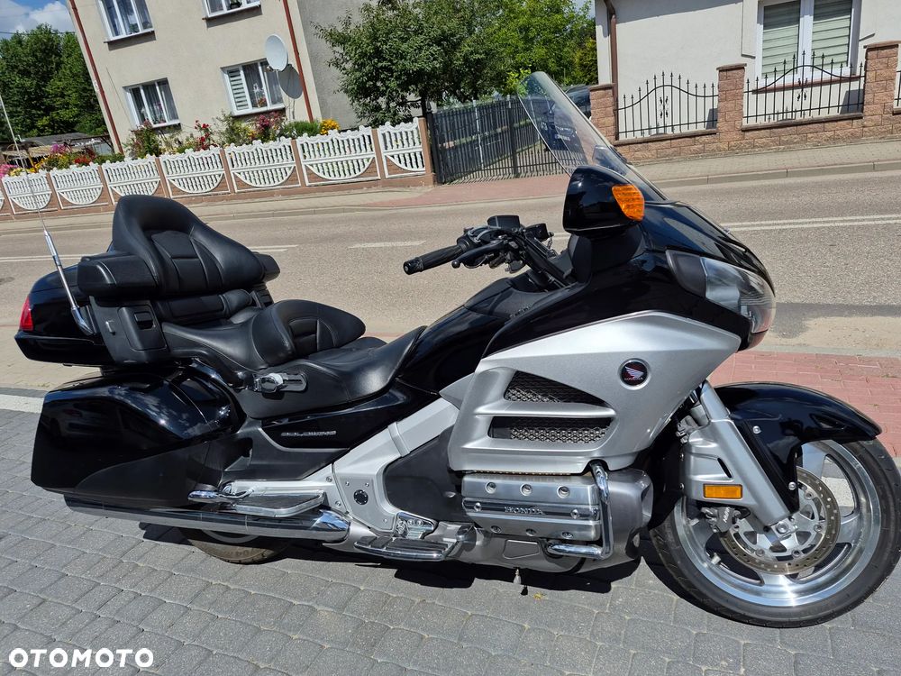 Honda GL - 16