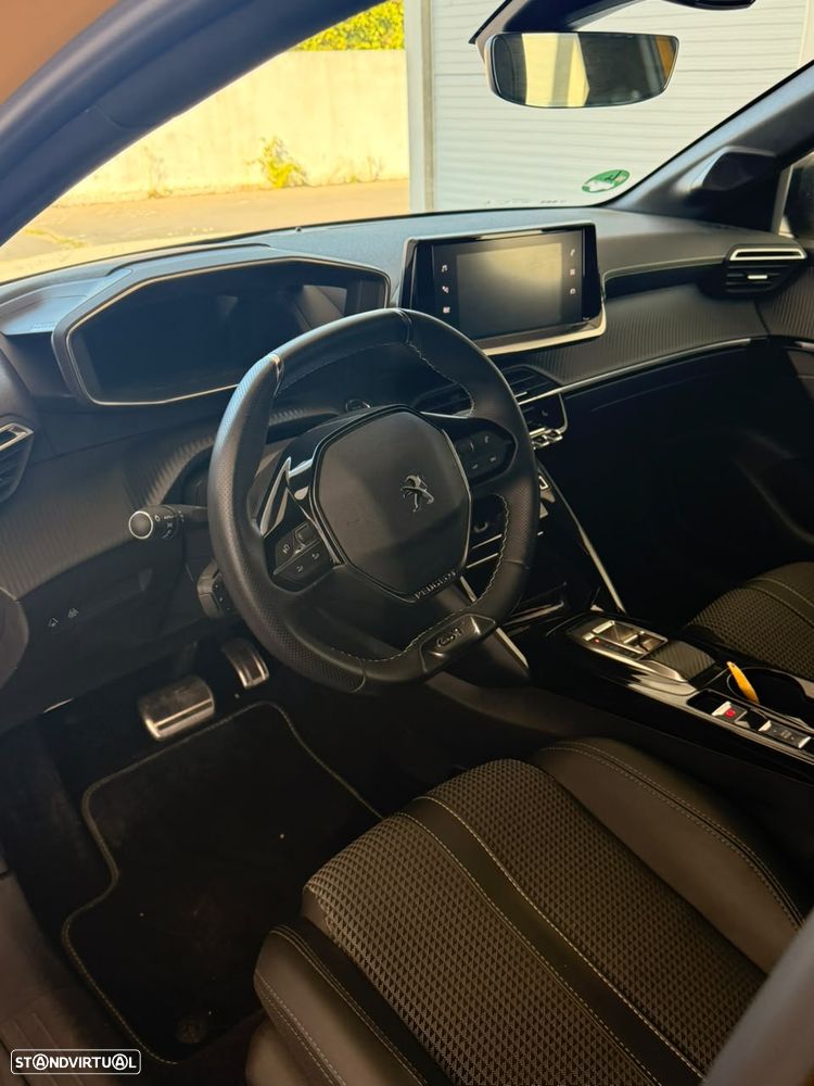 Peugeot e-208 - 7