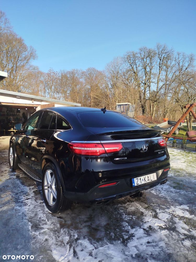 Mercedes-Benz GLE - 22