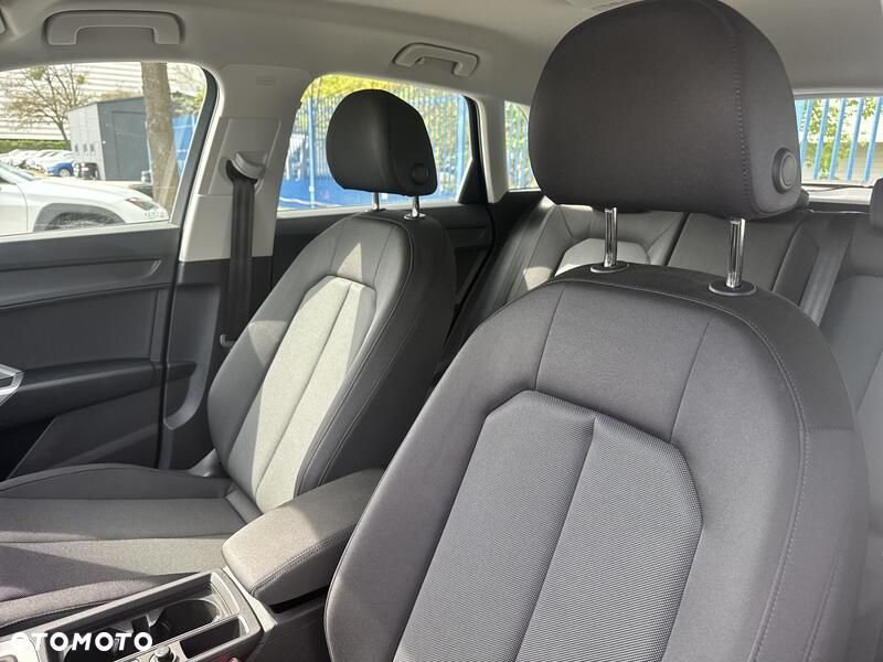 Audi Q3 35 TFSI mHEV S tronic - 16