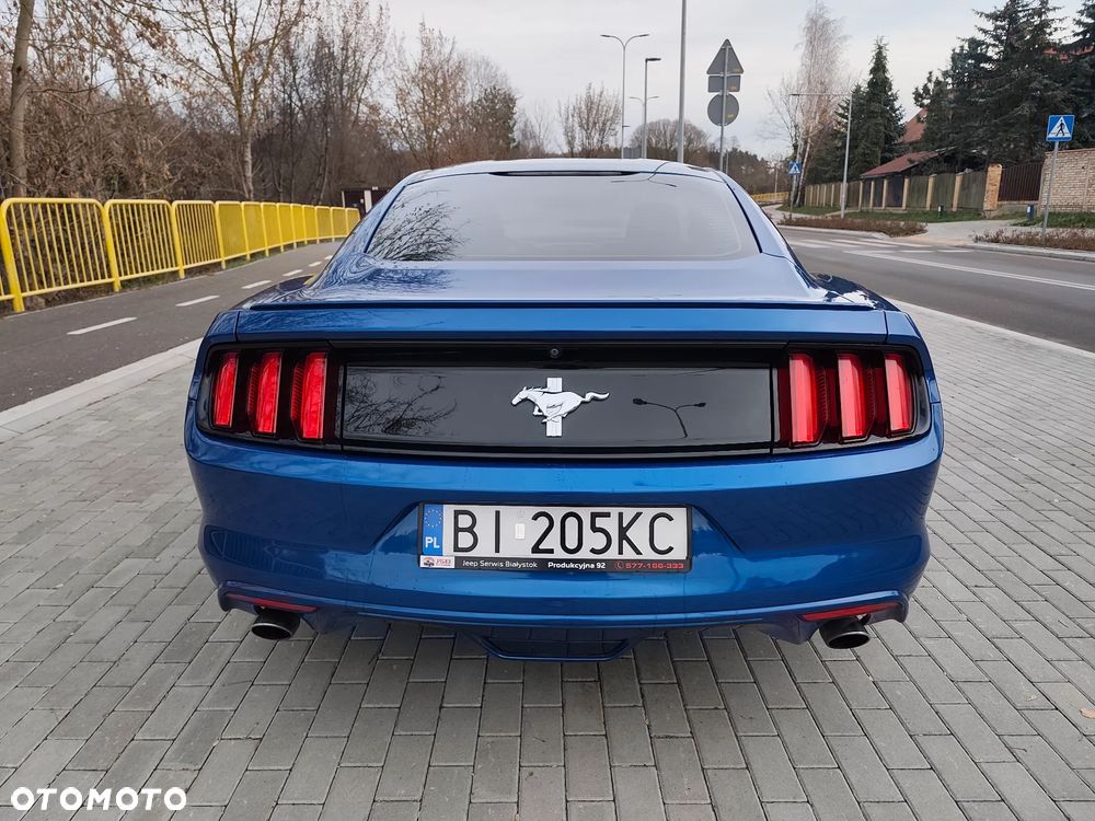 Ford Mustang - 6