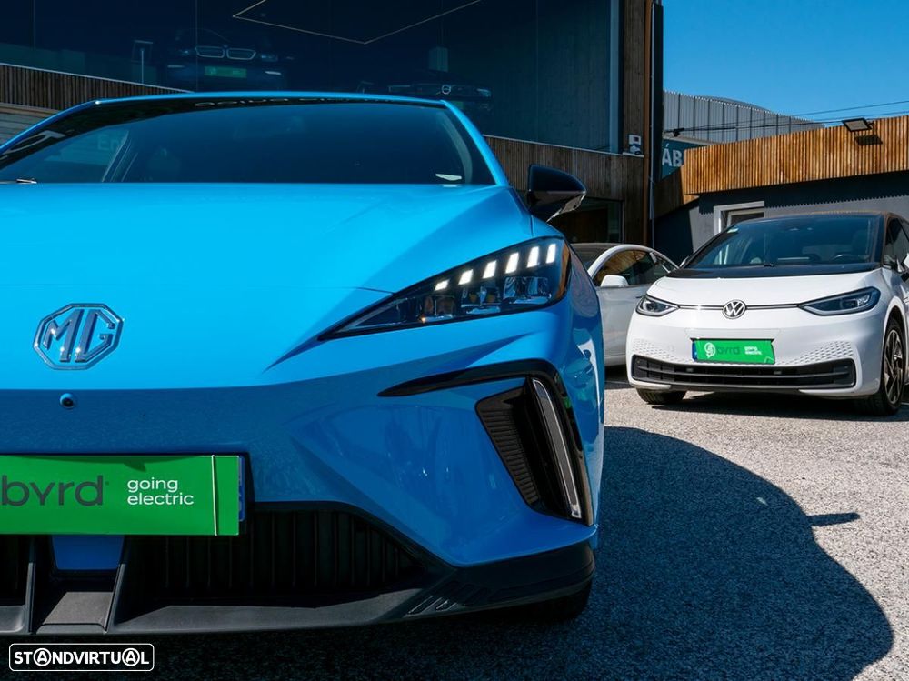 MG MG4 64 kWh Luxury - 6