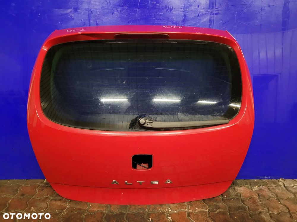KLAPA BAGAŻNIKA Z SZYBĄ SEAT ALTEA KOD LAKIERU LS3H KOLOR CZERWONY