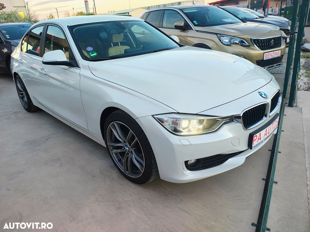 BMW Seria 3 320i Efficient Dynamics Edition Luxury Line - 23