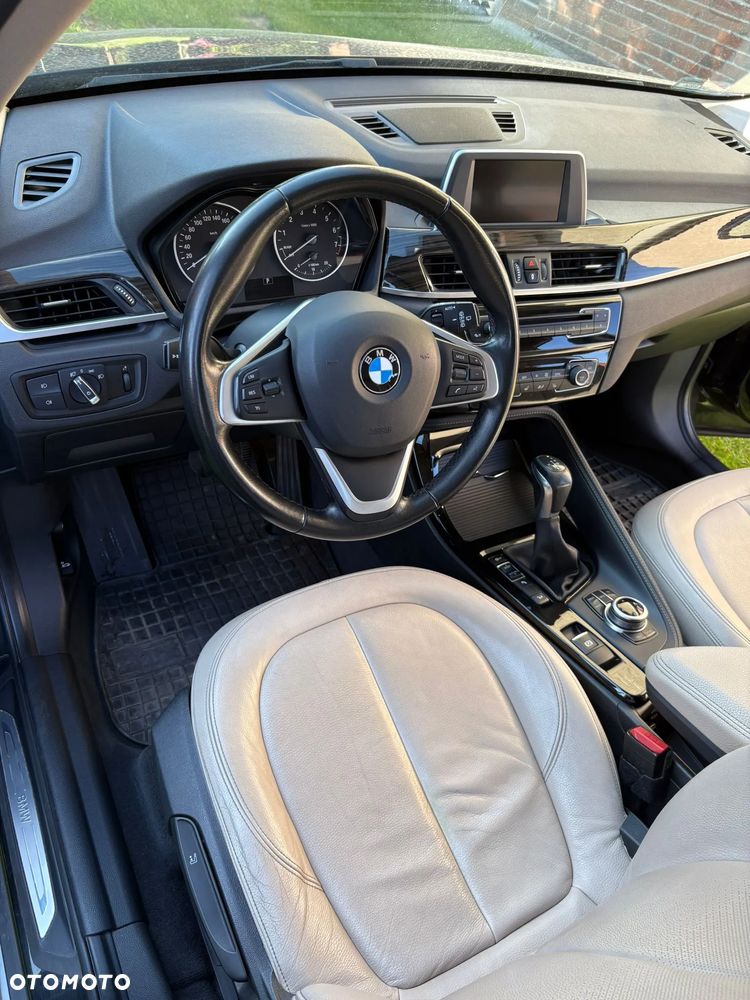 BMW X1 xDrive20i GPF xLine - 13