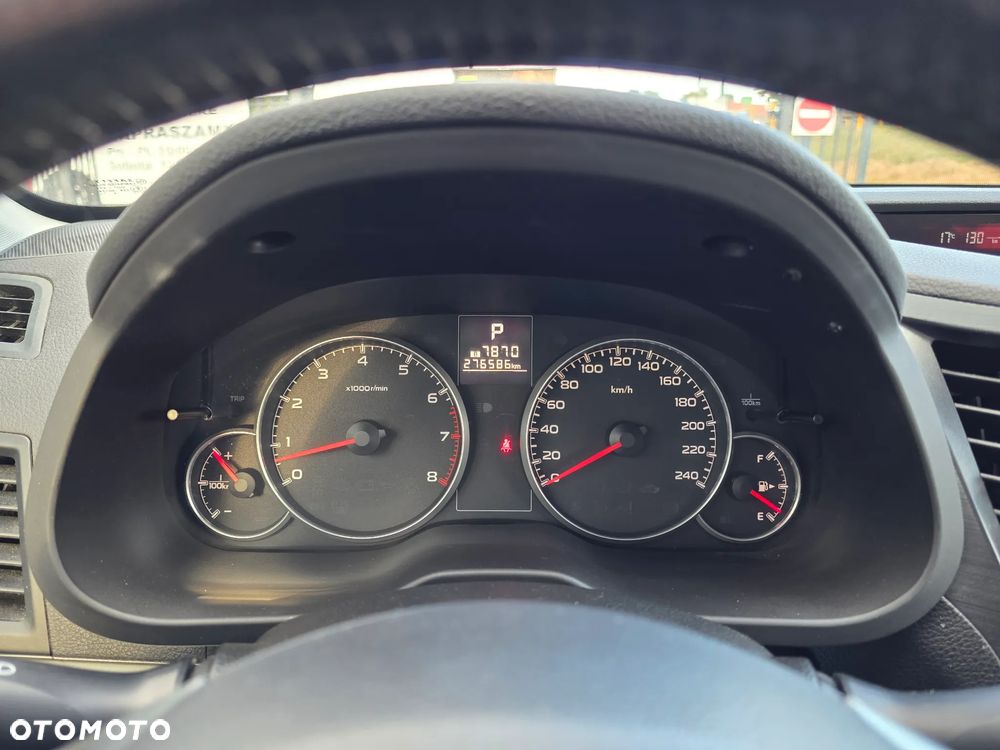 Subaru Legacy - 12