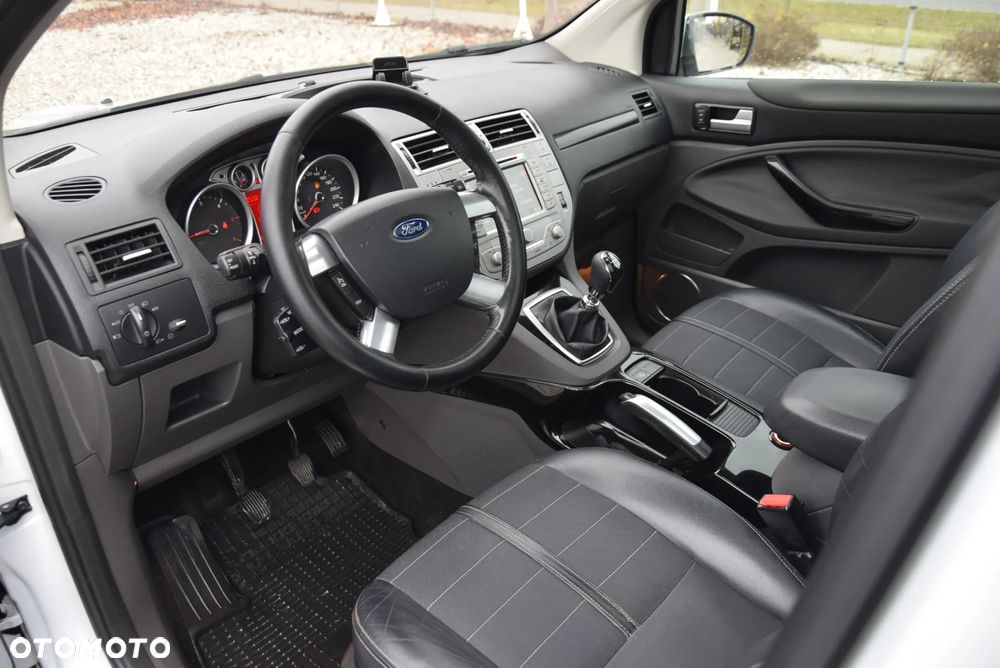 Ford Kuga 2.0 TDCi FWD Titanium Plus - 14