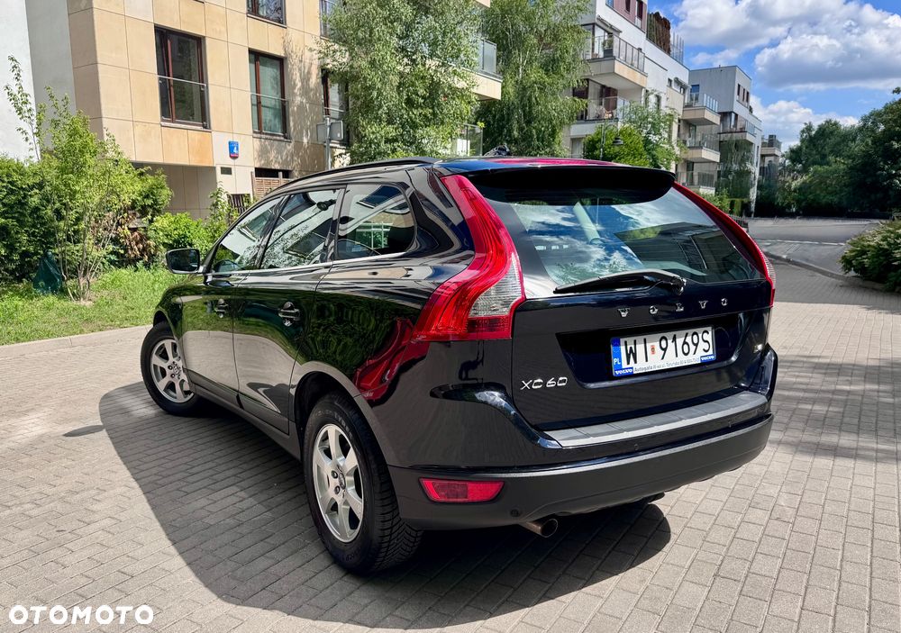 Volvo XC 60 D4 Geartronic Momentum - 8