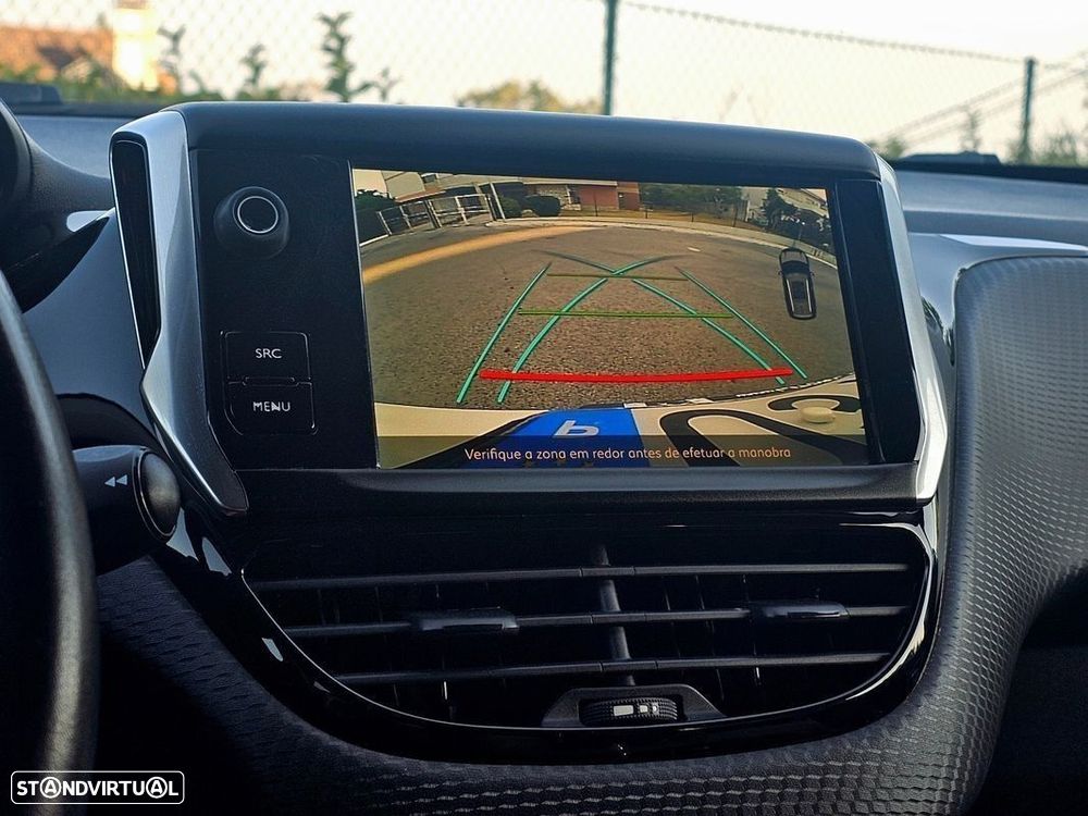 Peugeot 2008 1.2 PureTech Allure EAT6 - 7