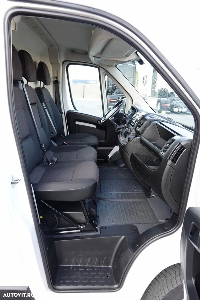 Iveco BOXER / 2.2 - 120 CP / L3H3 / AUTOUTILIZATOR DIN TABLĂ / 2022 / MANUAL / IMPORTAT - 37