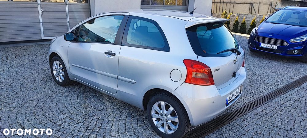 Toyota Yaris - 3