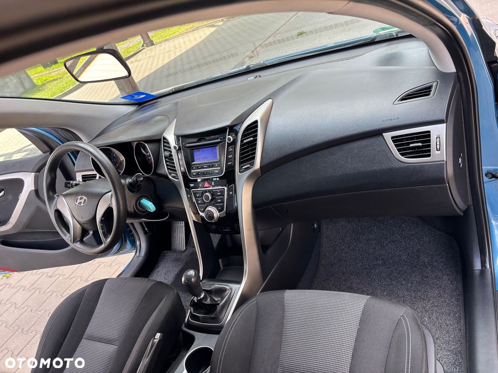 Hyundai i30 1.4 Premium - 17