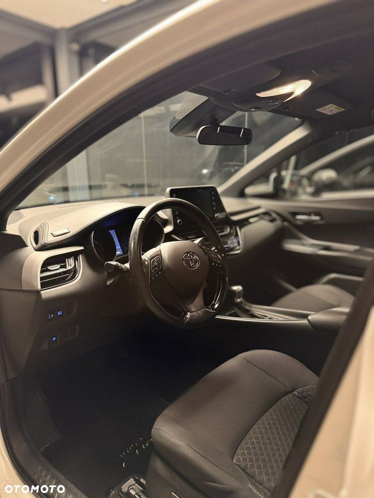 Toyota C-HR - 13