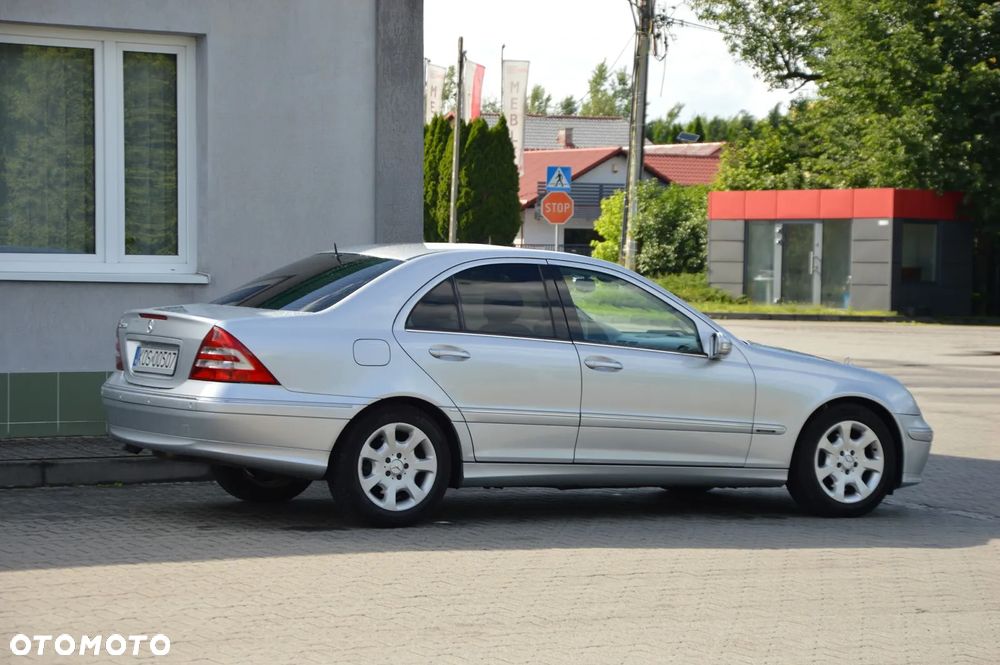Mercedes-Benz Klasa C 280 7G-TRONIC Elegance - 3