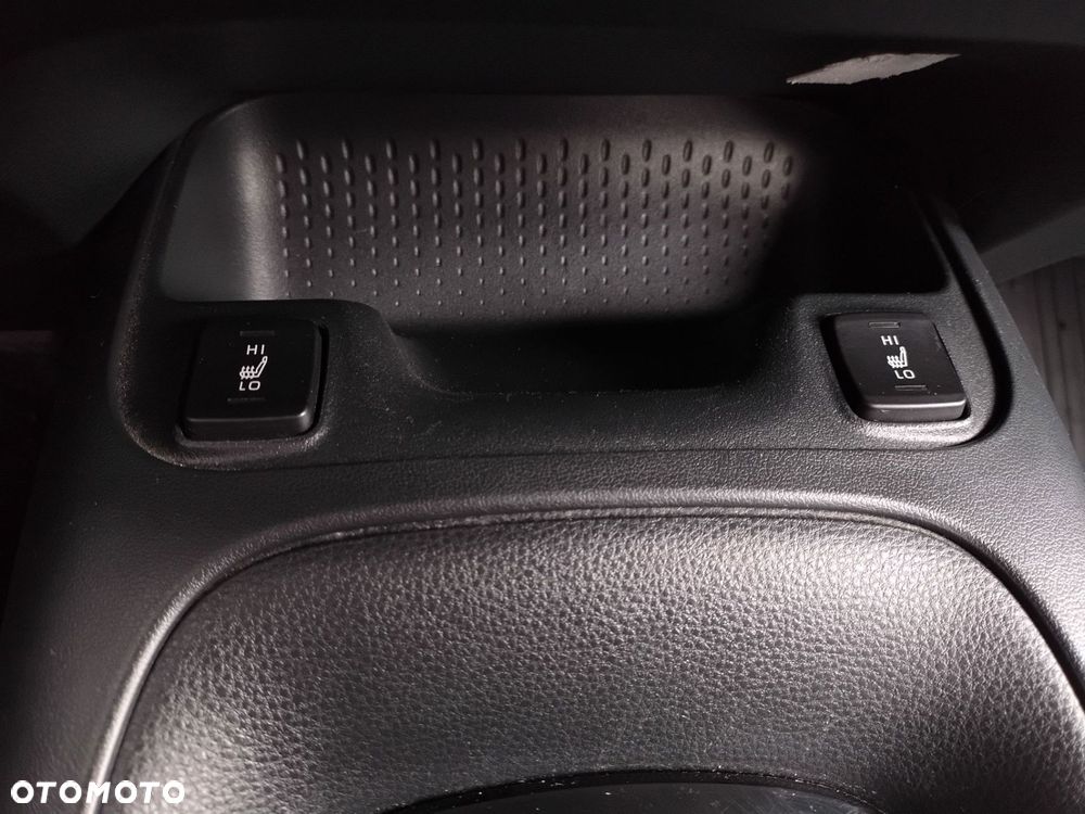 Toyota Corolla 1.8 Hybrid GPF Comfort - 16