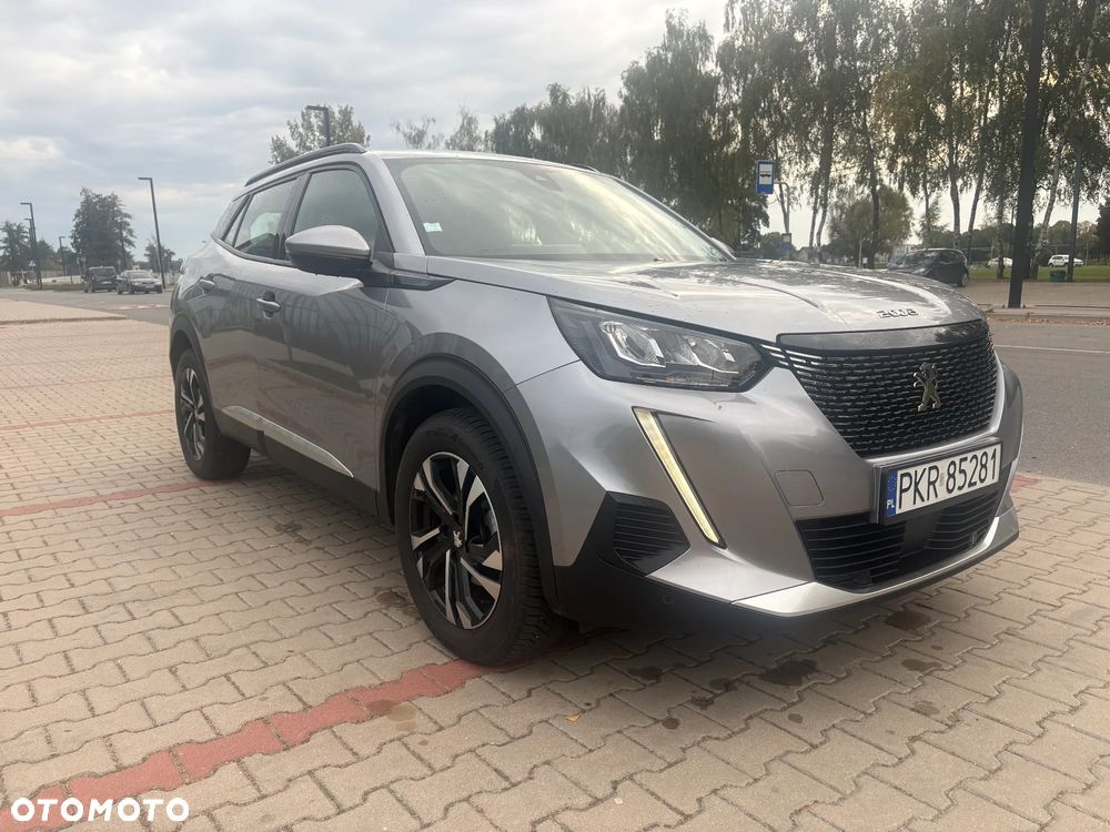 Peugeot 2008 PureTech 130 EAT8 Allure - 4