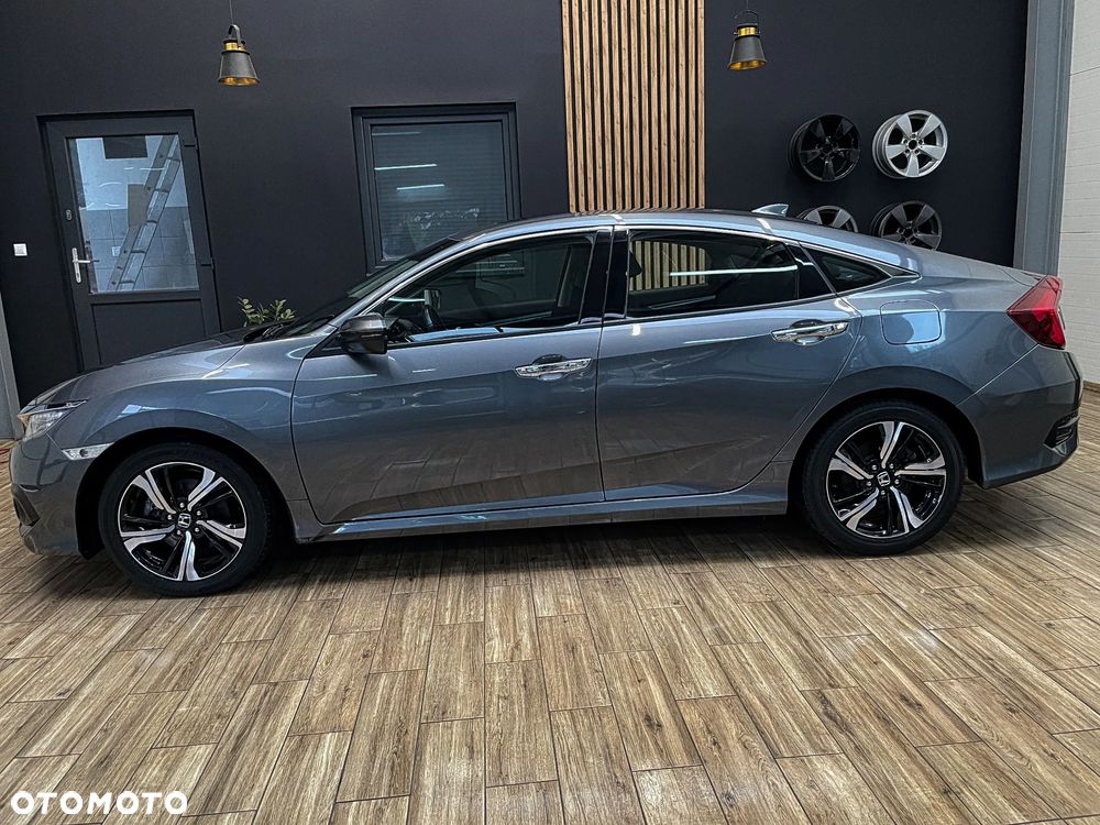 Honda Civic 1.5 i-VTEC Turbo Executive - 12
