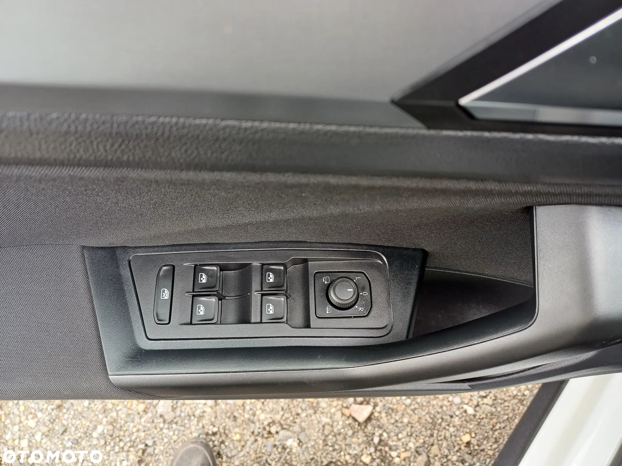 Volkswagen T-Roc 2.0 TDI SCR DSG IQ.DRIVE - 16