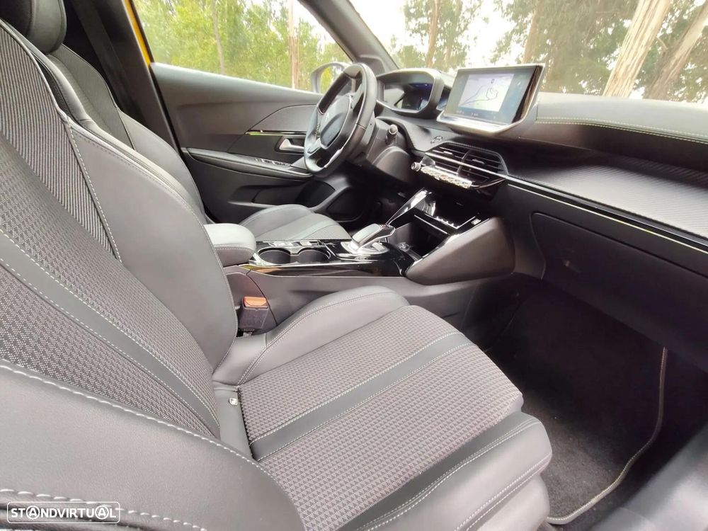 Peugeot e-208 50 kWh GT Line - 27