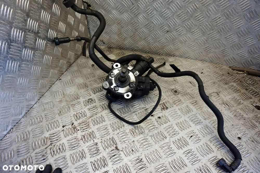 POMPA WTRYSKOWA 1 E87 LIFT 2.0 D 7797874 0445010506 BMW 2007-2011 - 2