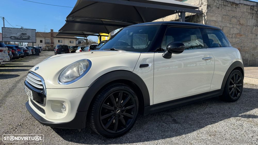 MINI 3 Portas Cooper D - 1