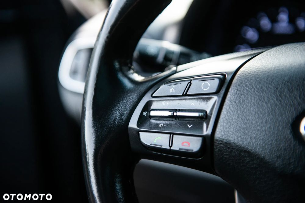 Hyundai i30 1.4 T-GDI DCT Fastback Premium - 37