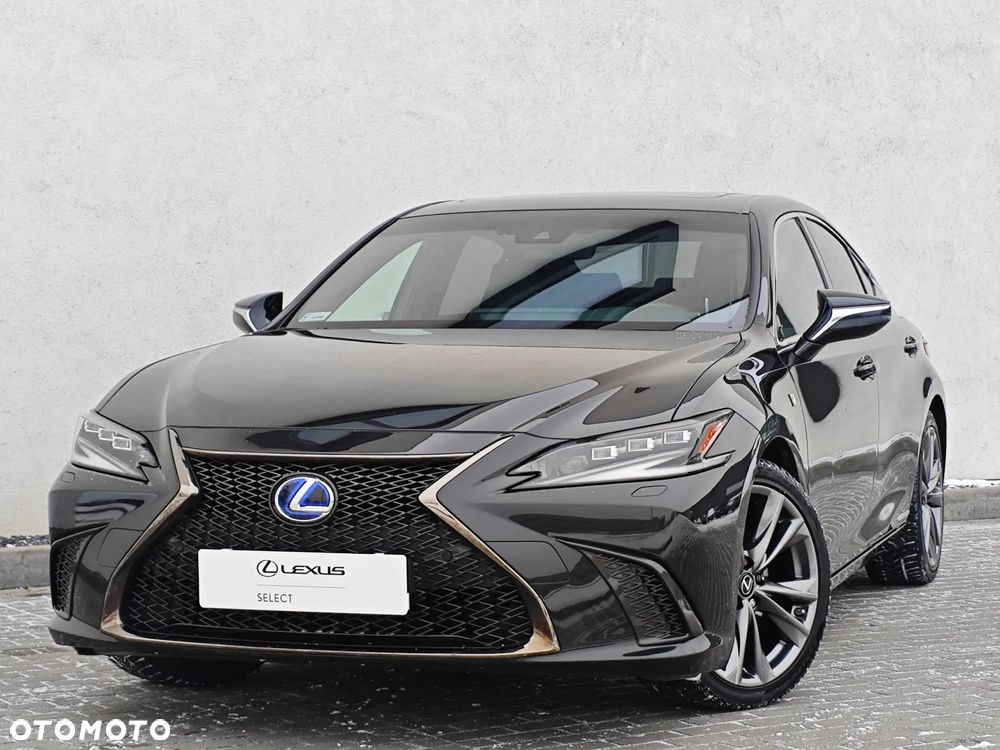 Lexus ES 300h F Sport Edition - 1