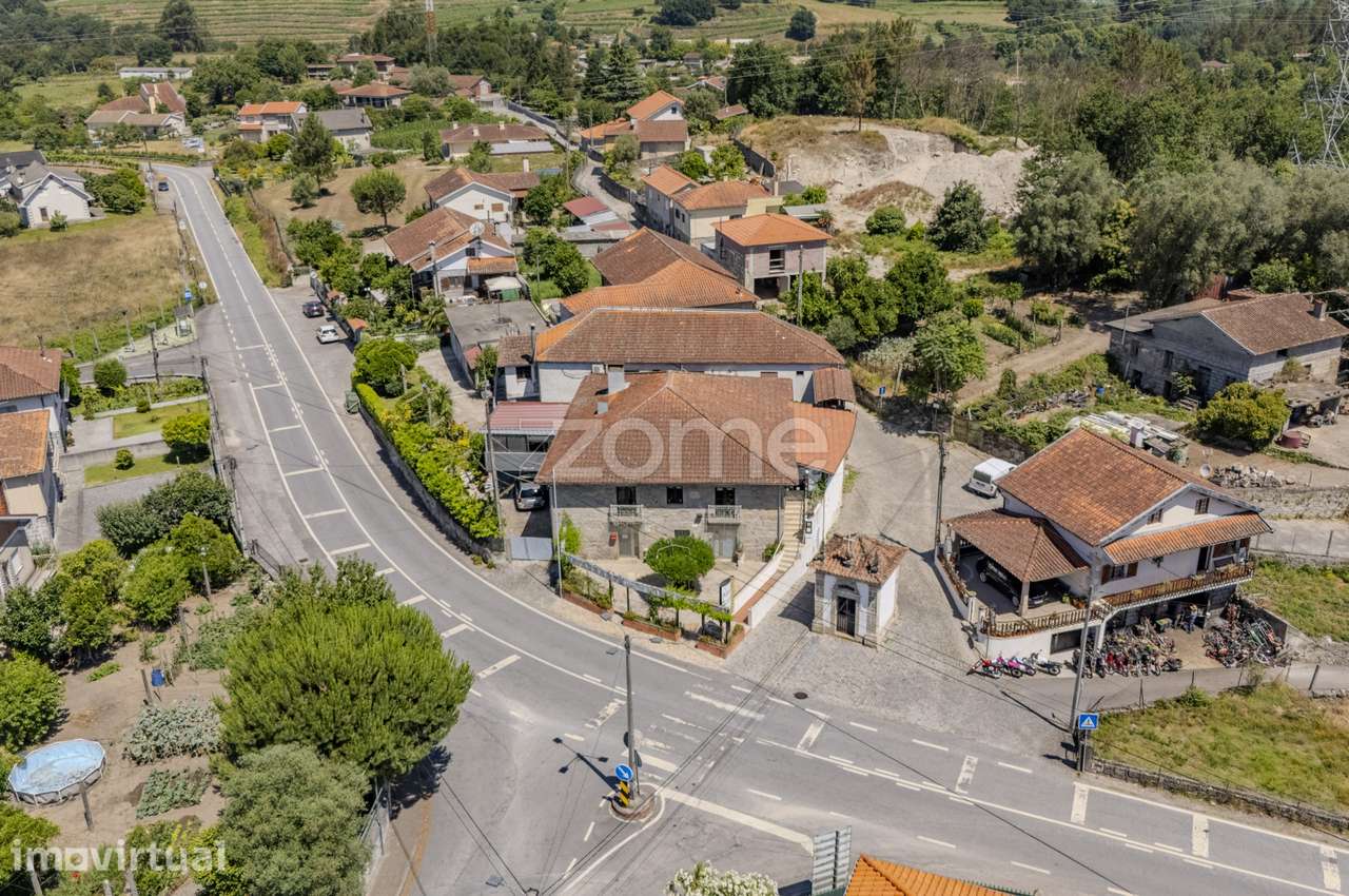 Moradia com Restaurante e Alojamento Local - Póvoa de Lanhoso - Grande imagem: 3/34