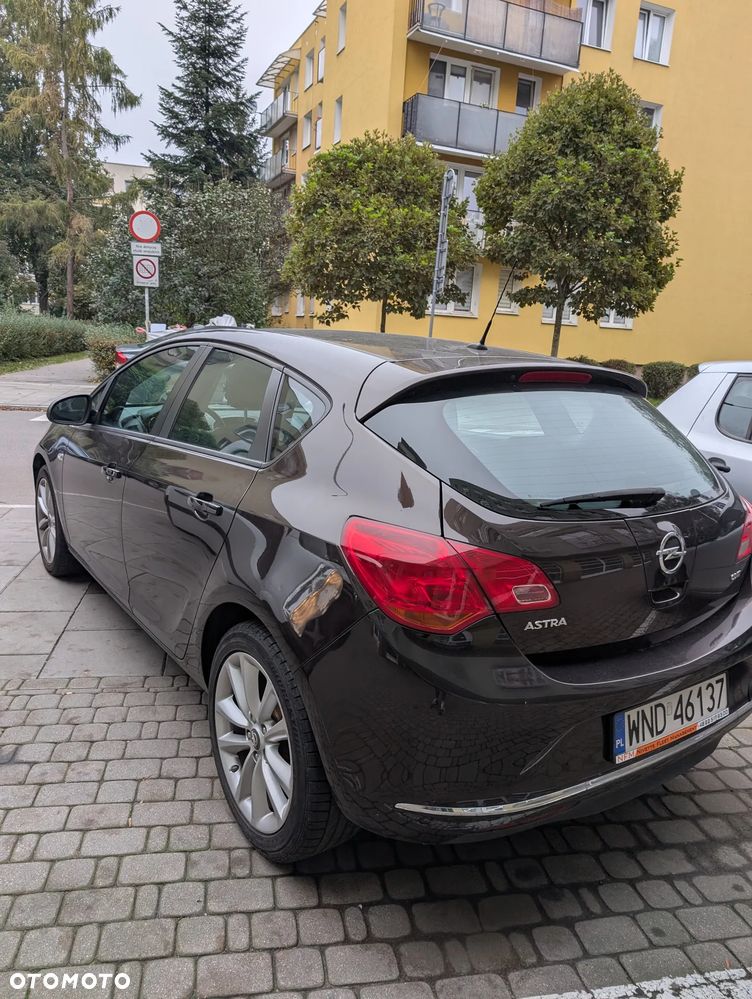 Opel Astra 1.6 CDTI Enjoy - 3