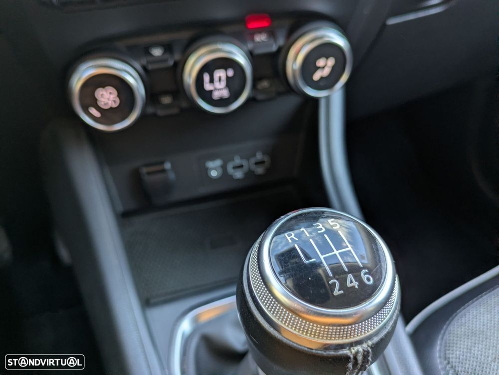 Renault Captur 1.5 dCi Exclusive - 18