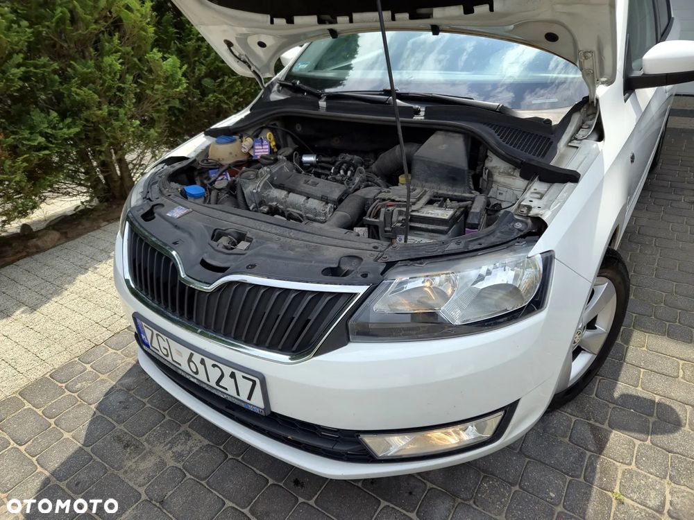 Skoda RAPID 1.2 Ambition Max - 10
