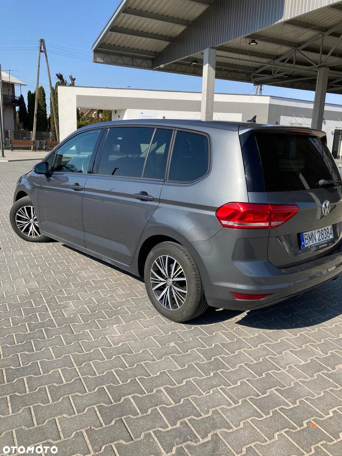 Volkswagen Touran 1.6 TDI SCR (BlueMotion Technology) DSG Trendline - 32