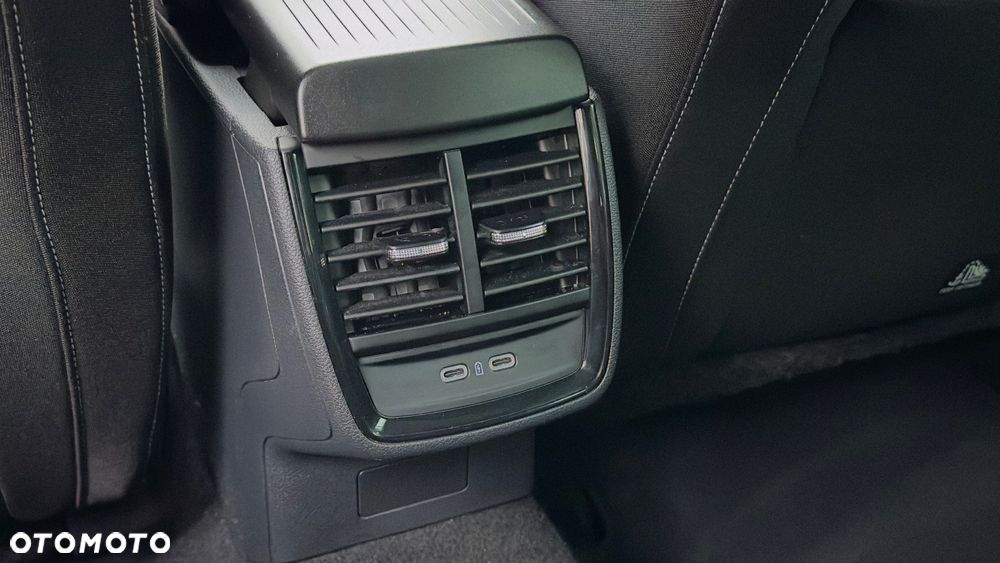 Skoda Scala 1.0 TSI Monte Carlo DSG - 10