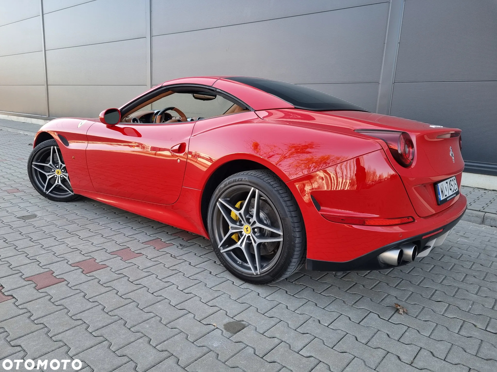 Ferrari California T - 7