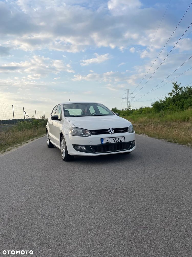 Volkswagen Polo 1.6 TDI DPF Highline DSG - 2