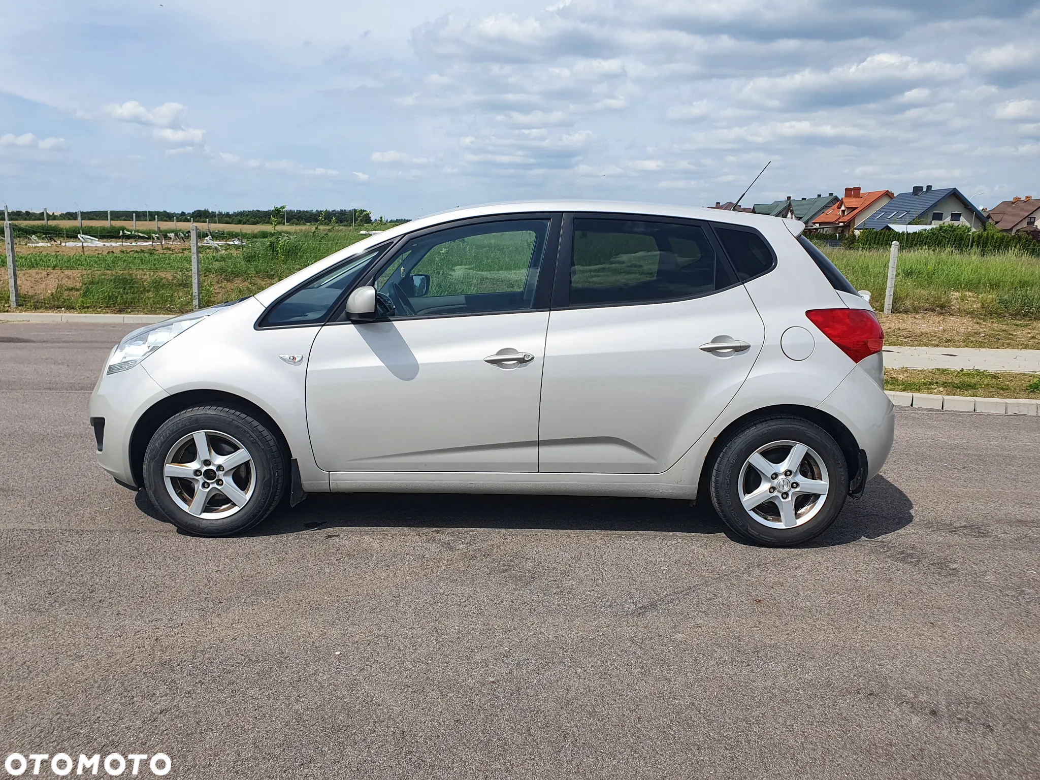 Kia Venga 1.6 L - 9