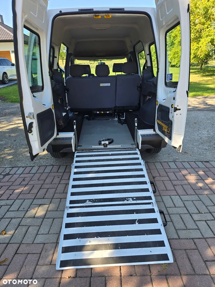 Ford Tourneo Connect - 13