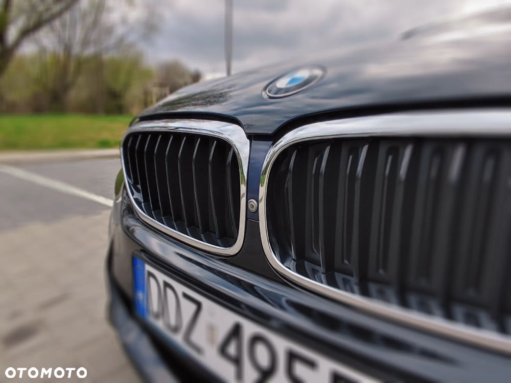 BMW Seria 5 530i xDrive M Sport Edition - 11