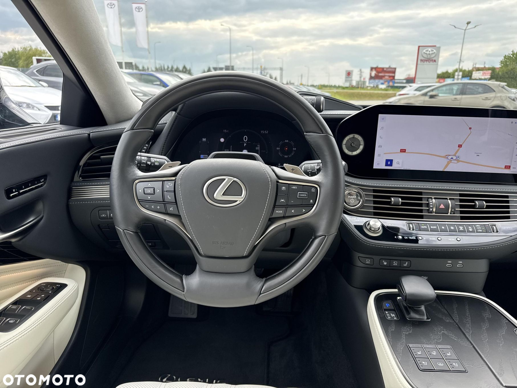 Lexus LS - 12
