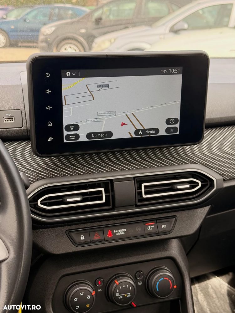 Dacia Logan TCe 90 MT5 Essential - 20