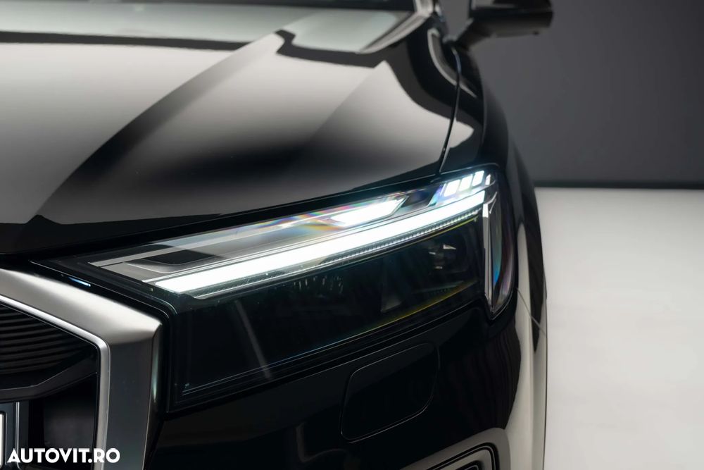 Audi Q7 55 TFSI e quattro Tiptronic PHEV S Line - 5