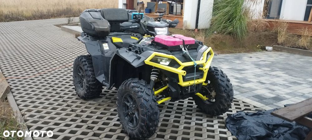 Polaris Sportsman - 1