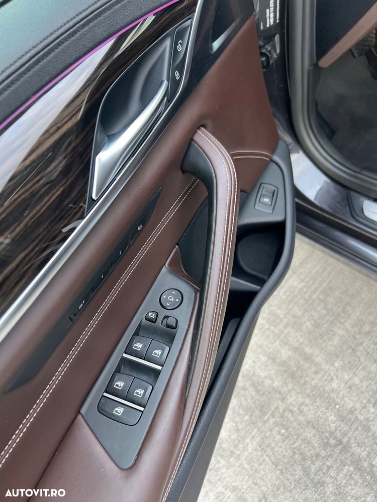 BMW Seria 5 540i xDrive Aut. Luxury Line - 17