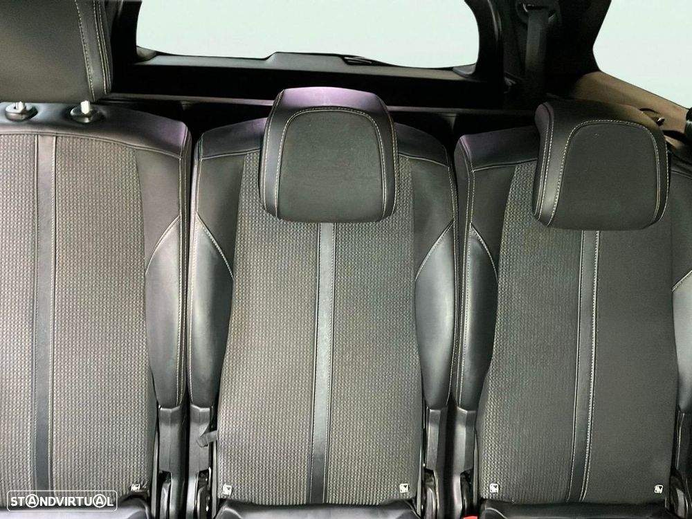 Peugeot 5008 - 18