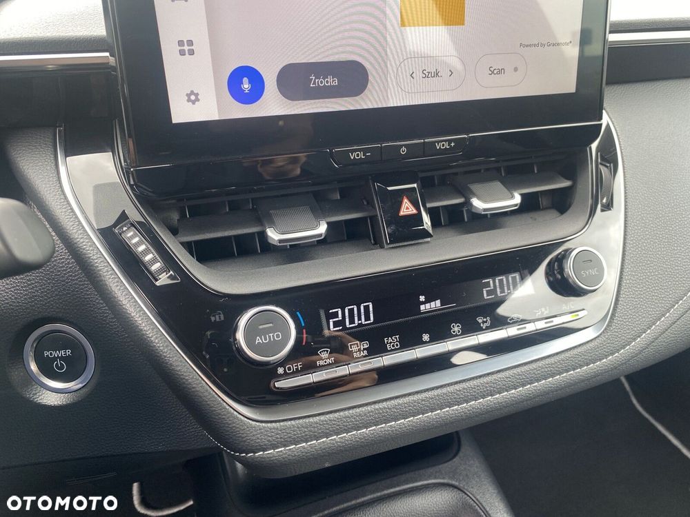 Toyota Corolla - 24