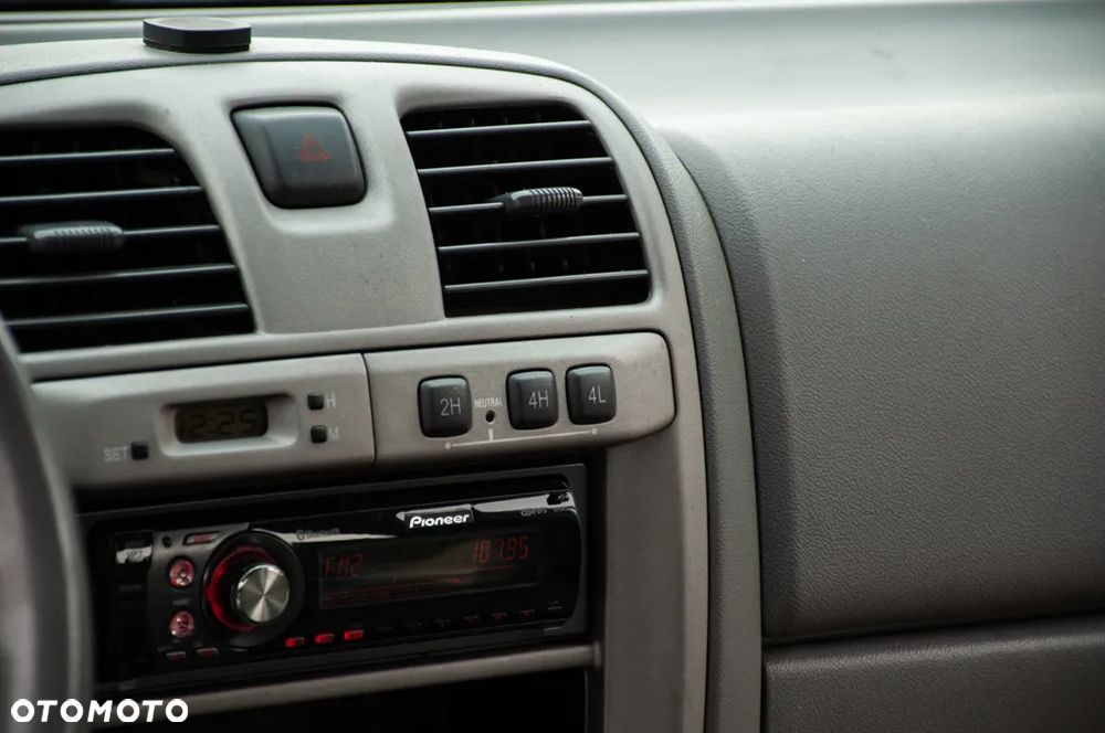 Isuzu D-Max 4x4 Double Cab Autm Custom - 32